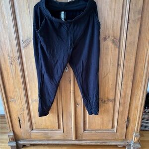 Lululemon joggers. Size 12.